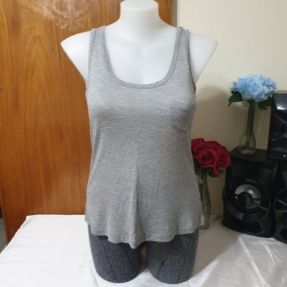 Now the weekend AU-14 Gray Sleeveless Singlet Top Tee Pre-owned - Picture 2 of 9